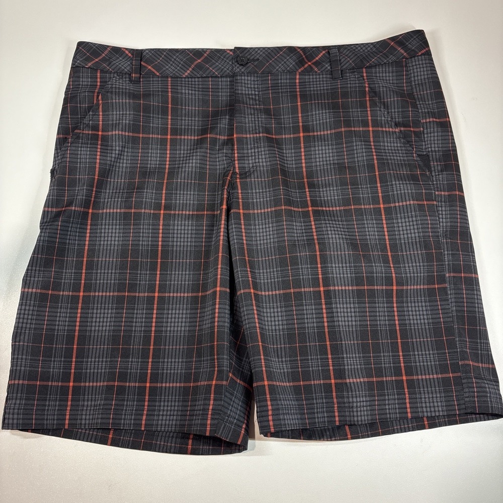 Fila Sport Shorts Men's Size 40 Black Red Plaid Golf Stretch Lightweight